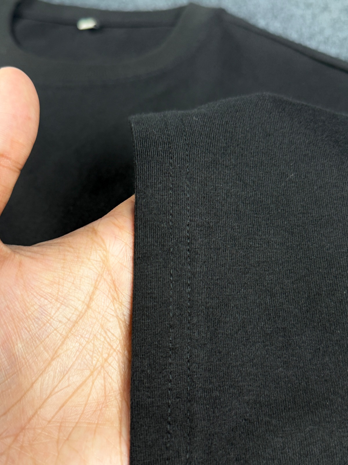 solid drop shoulder t shirt black (true dark knight)